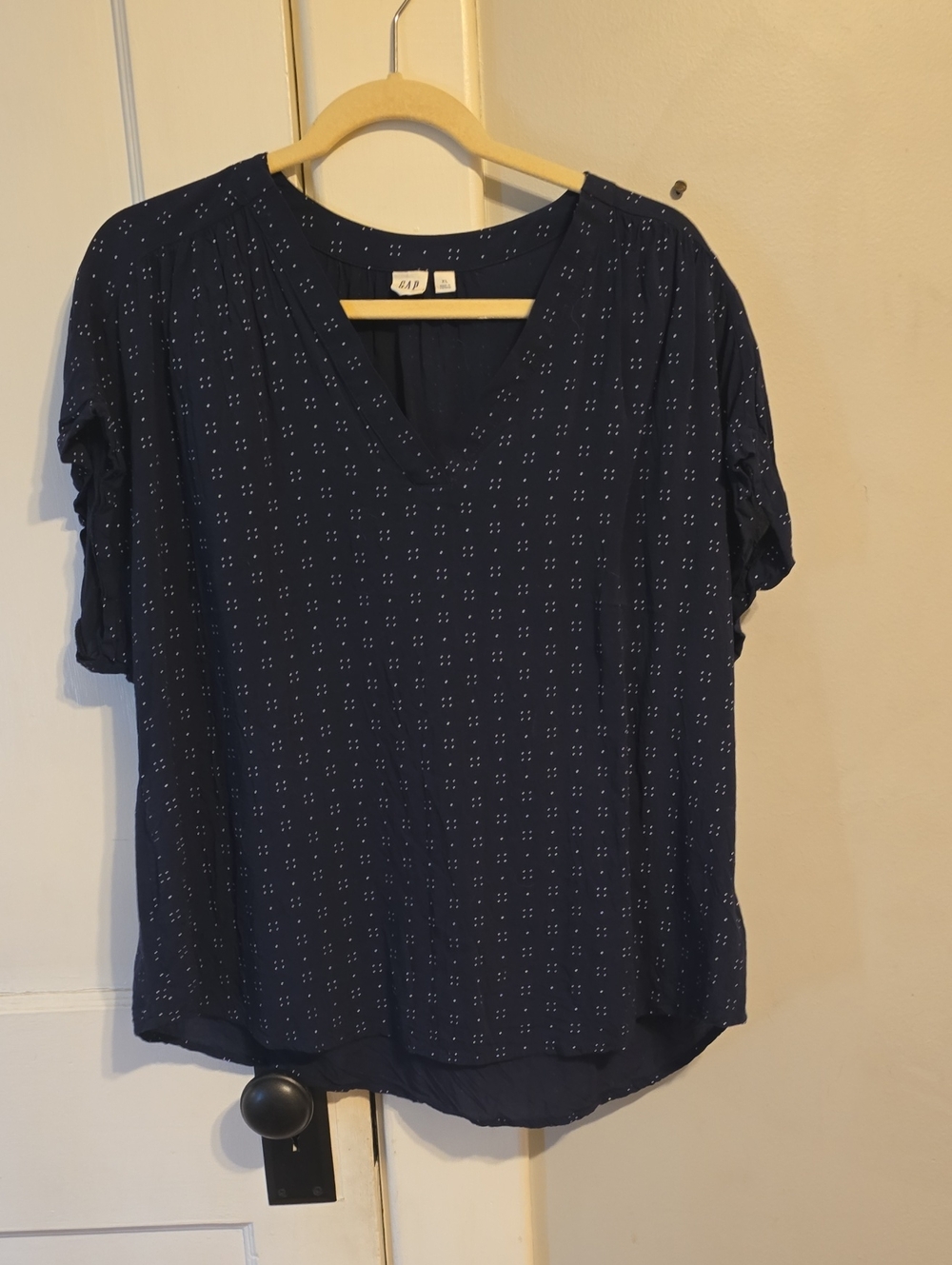 GAP Navy V-Neck Short Sleeve Dot-Texture Blouse